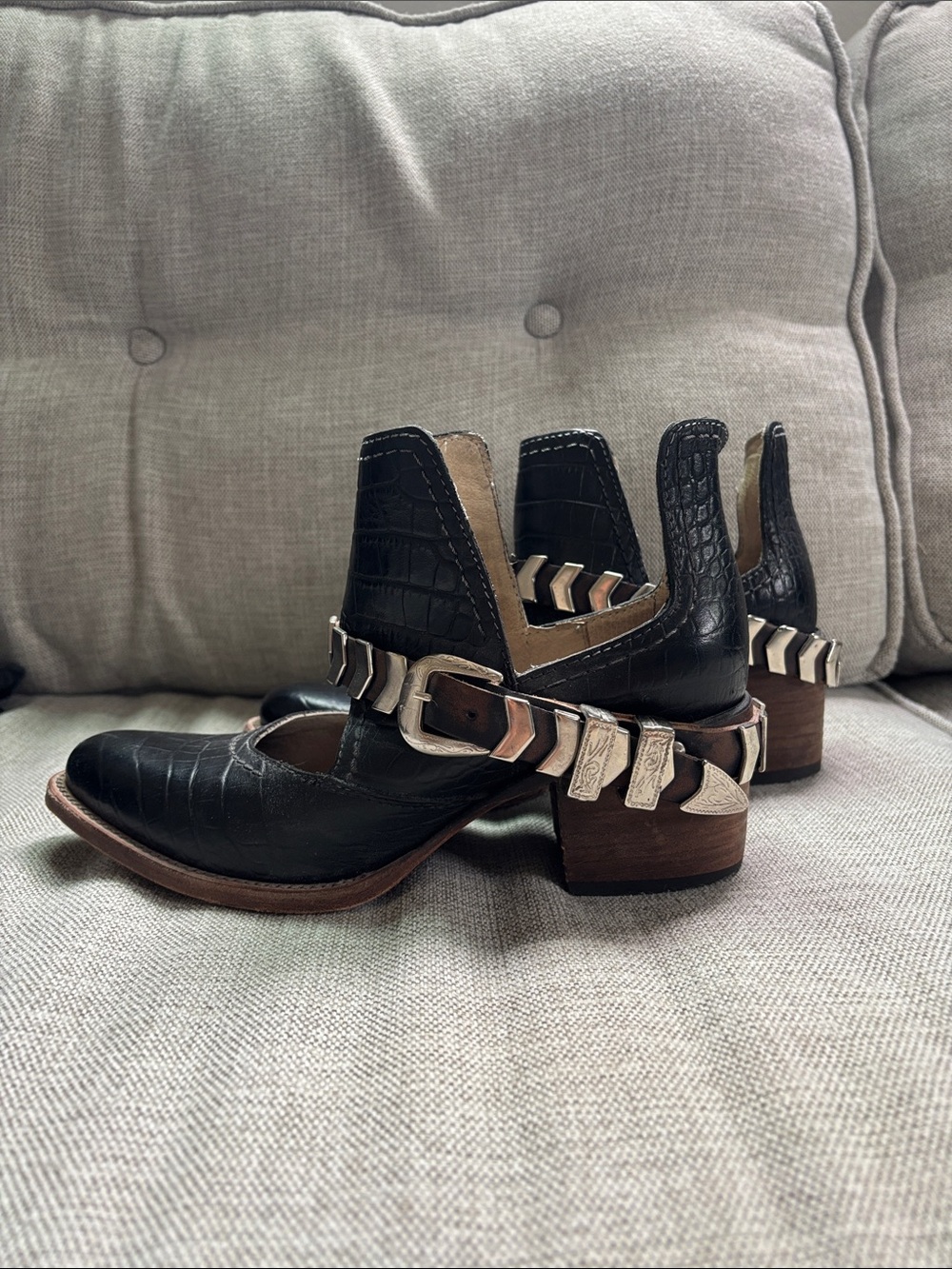 Freebird Blade Croc Embossed shoe Boots Booties Shoes 7